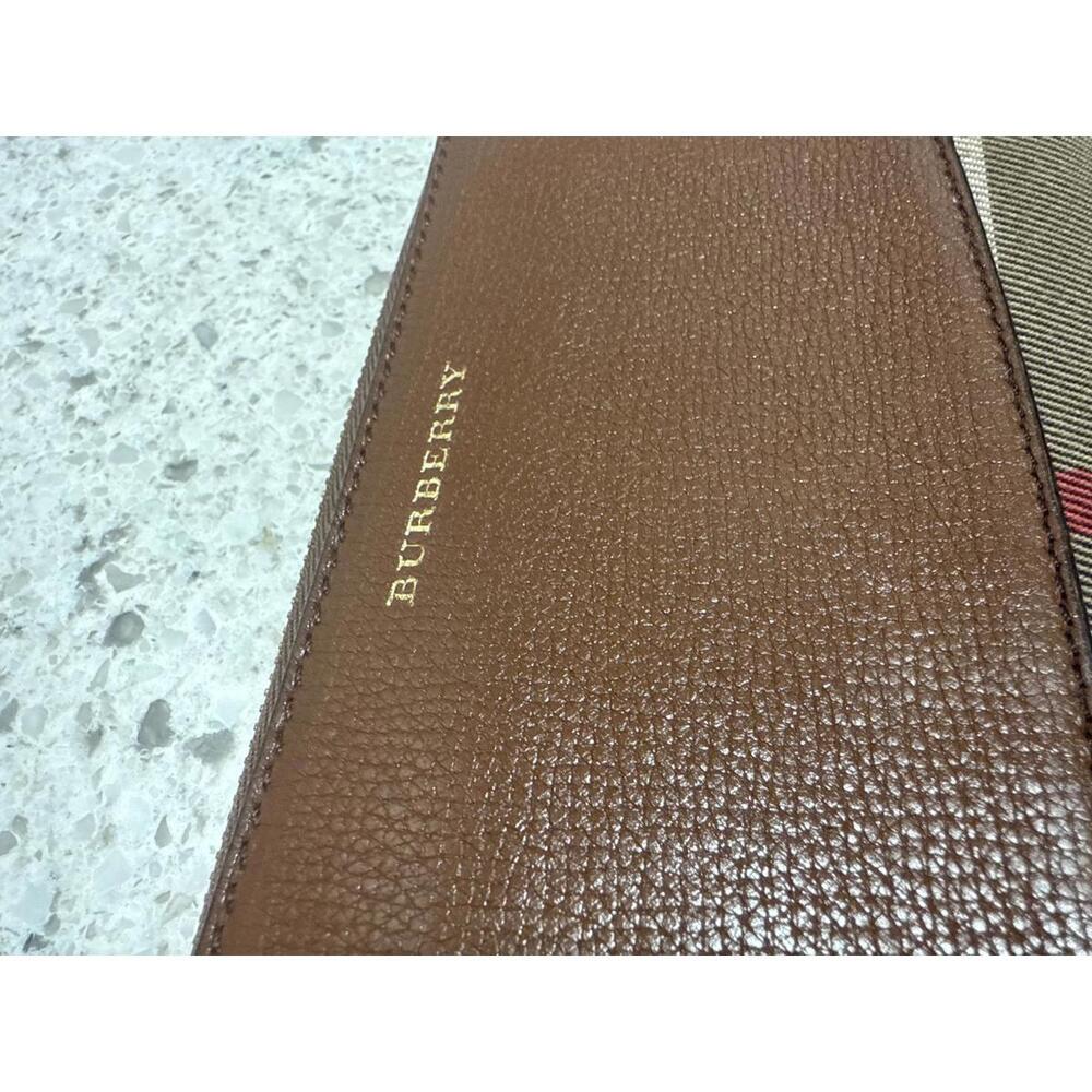 Burberry Elmore Leather and Canvas Horseferry Check Zip Wallet - Picture 2 of 11